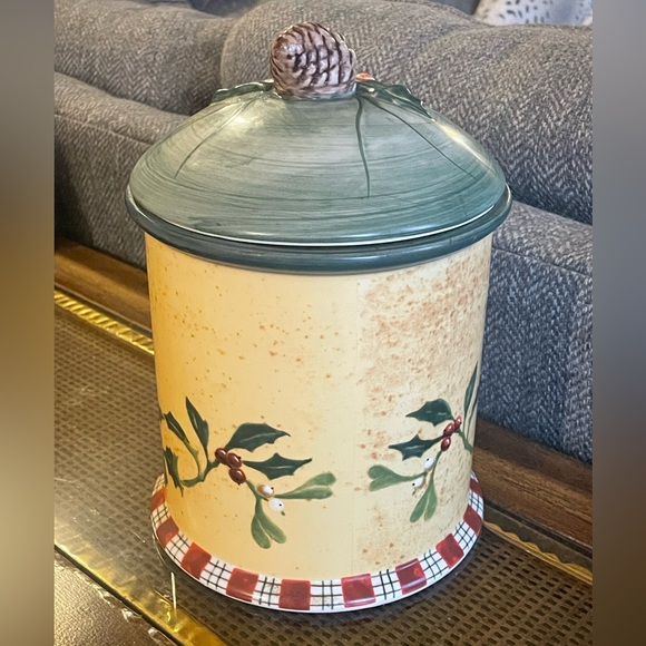Lenox Winter Greetings cookie jar - Picture 2 of 14